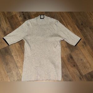 Madison Grey Light Gray Mockneck Tunic Sweater size XL